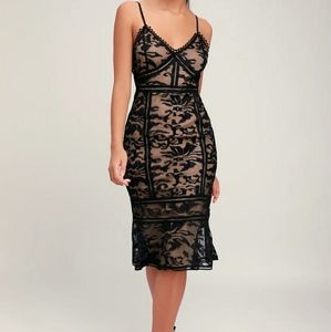 Lulu's Alluring Love Black and Nude midi dress L